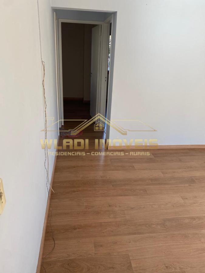 Apartamento à venda com 2 quartos, 65m² - Foto 9