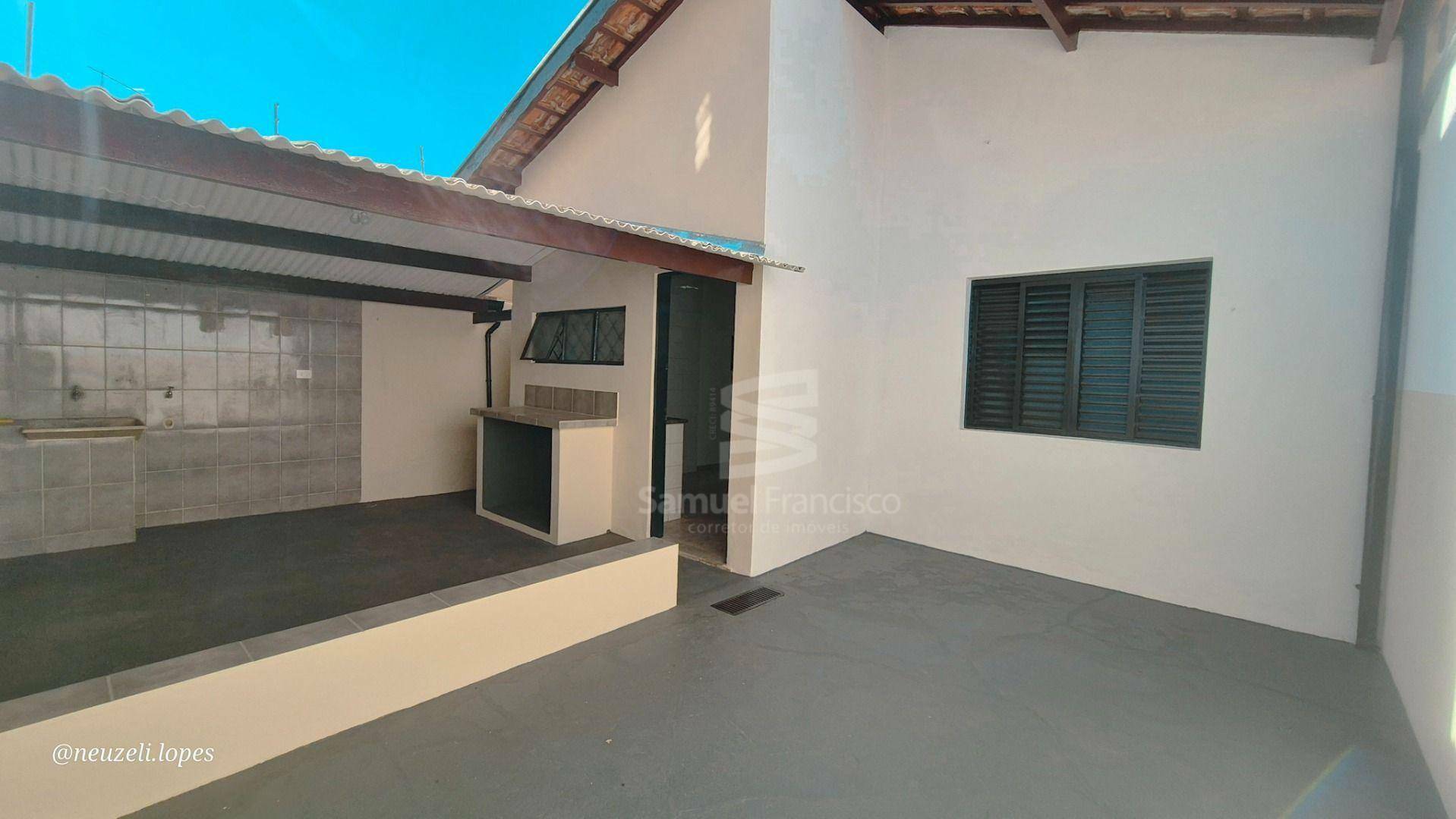 Casa à venda com 2 quartos, 70m² - Foto 11