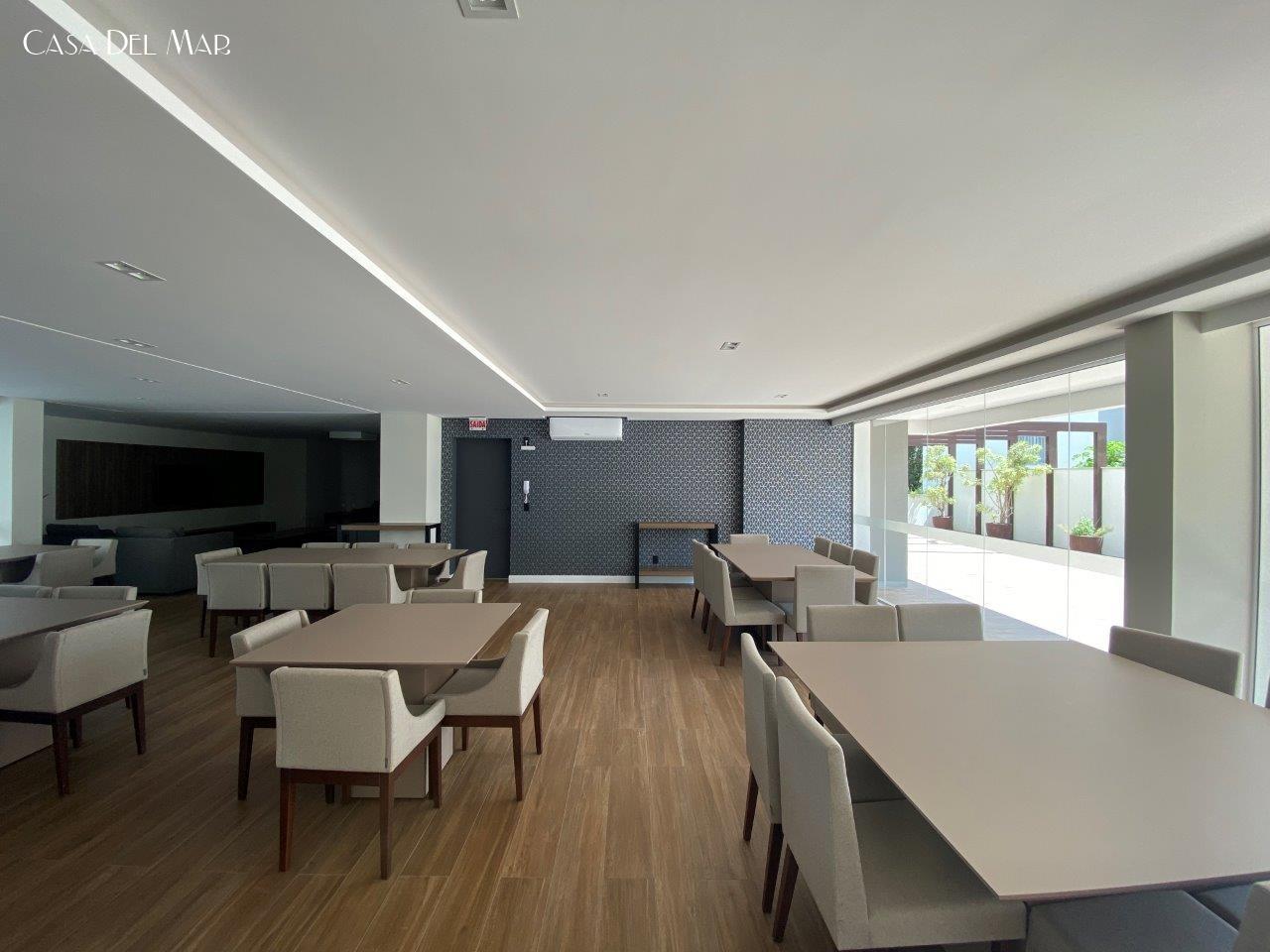 Apartamento à venda com 2 quartos, 75m² - Foto 35