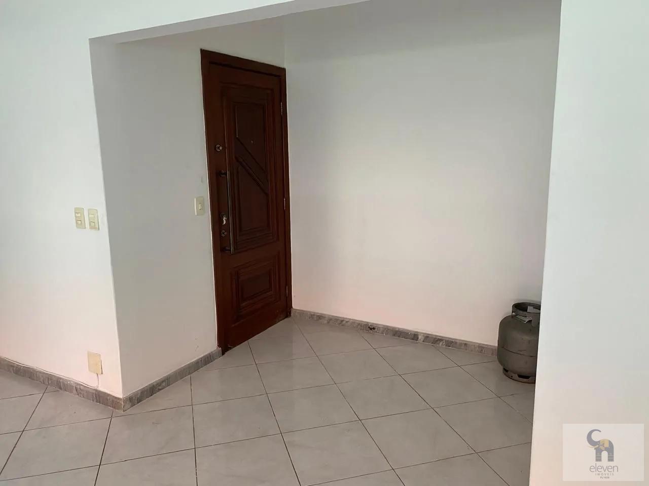 Apartamento à venda com 4 quartos, 200m² - Foto 12