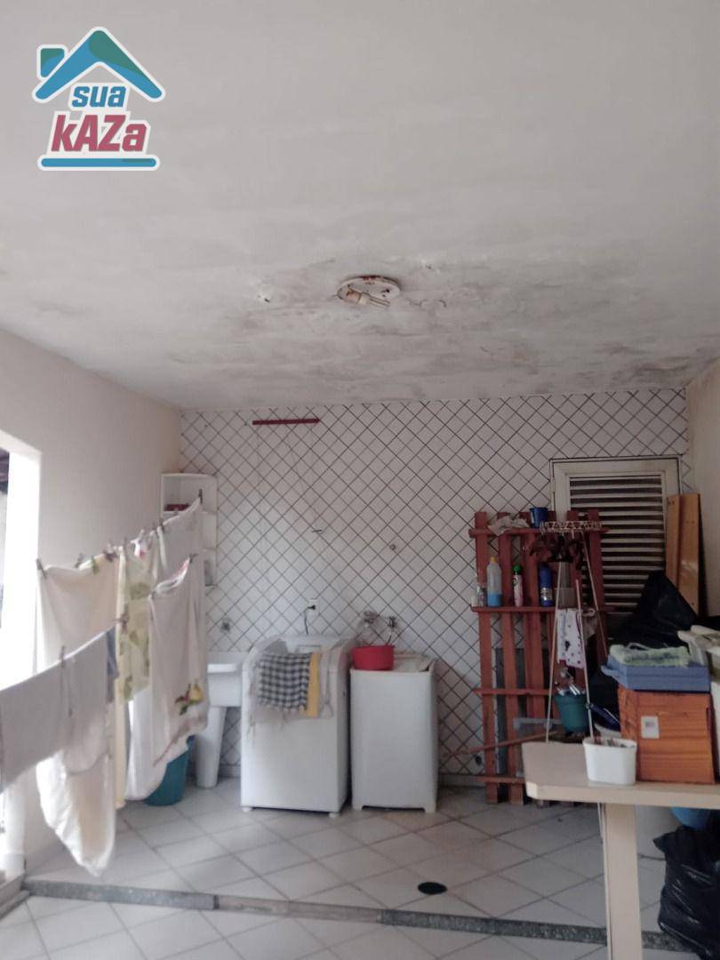 Sobrado à venda com 3 quartos, 200m² - Foto 46