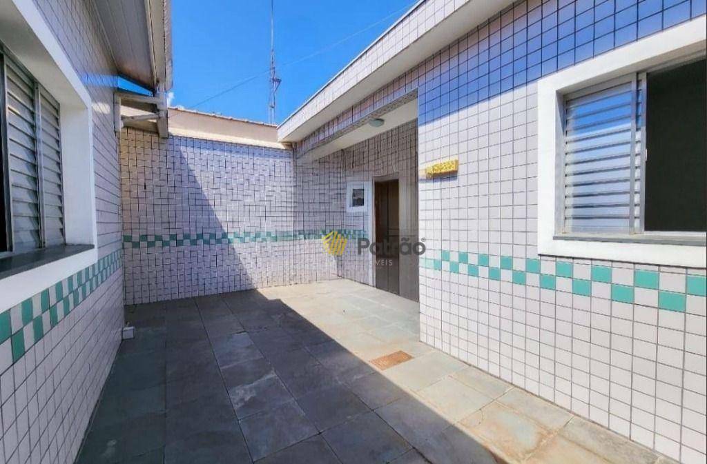 Casa à venda com 3 quartos, 158m² - Foto 8