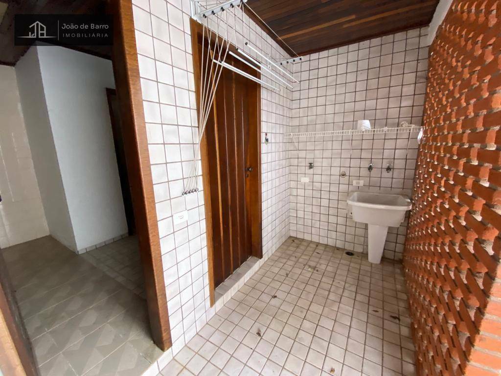 Casa de Condomínio à venda com 4 quartos, 230m² - Foto 18