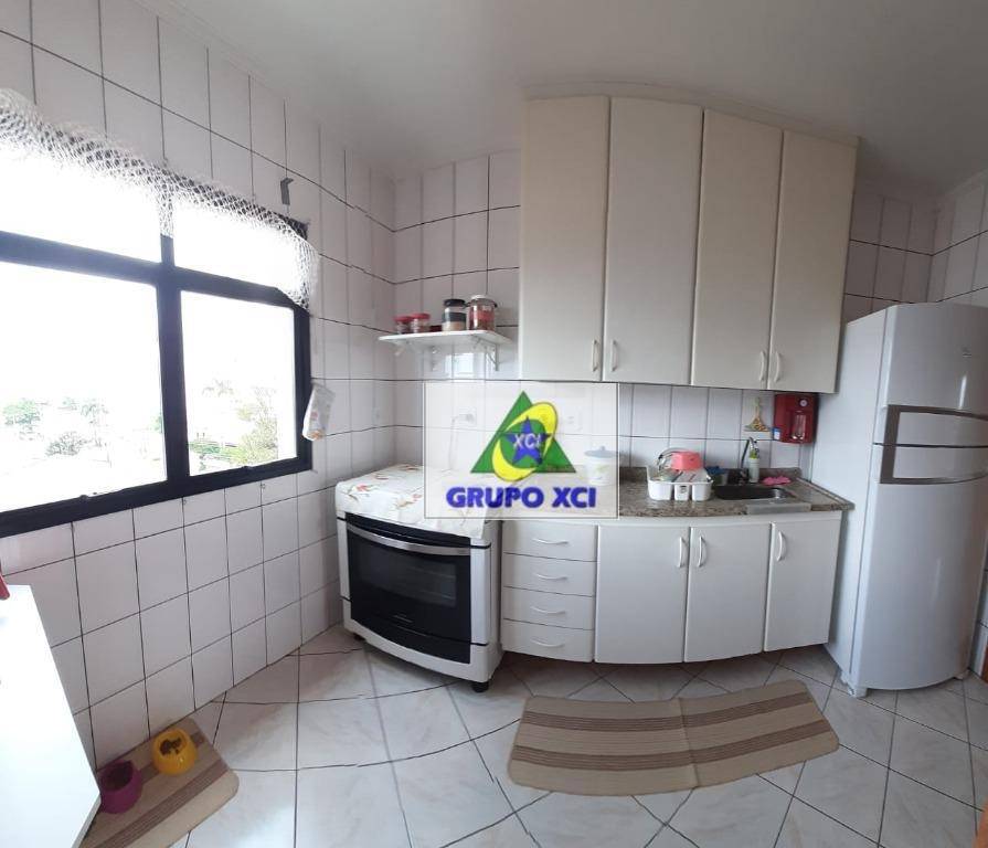 Apartamento à venda com 2 quartos, 104m² - Foto 8