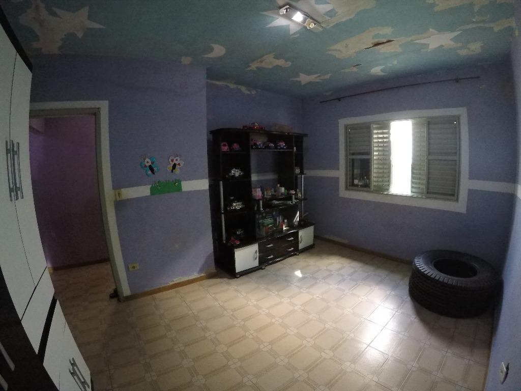 Casa à venda com 2 quartos, 140m² - Foto 9