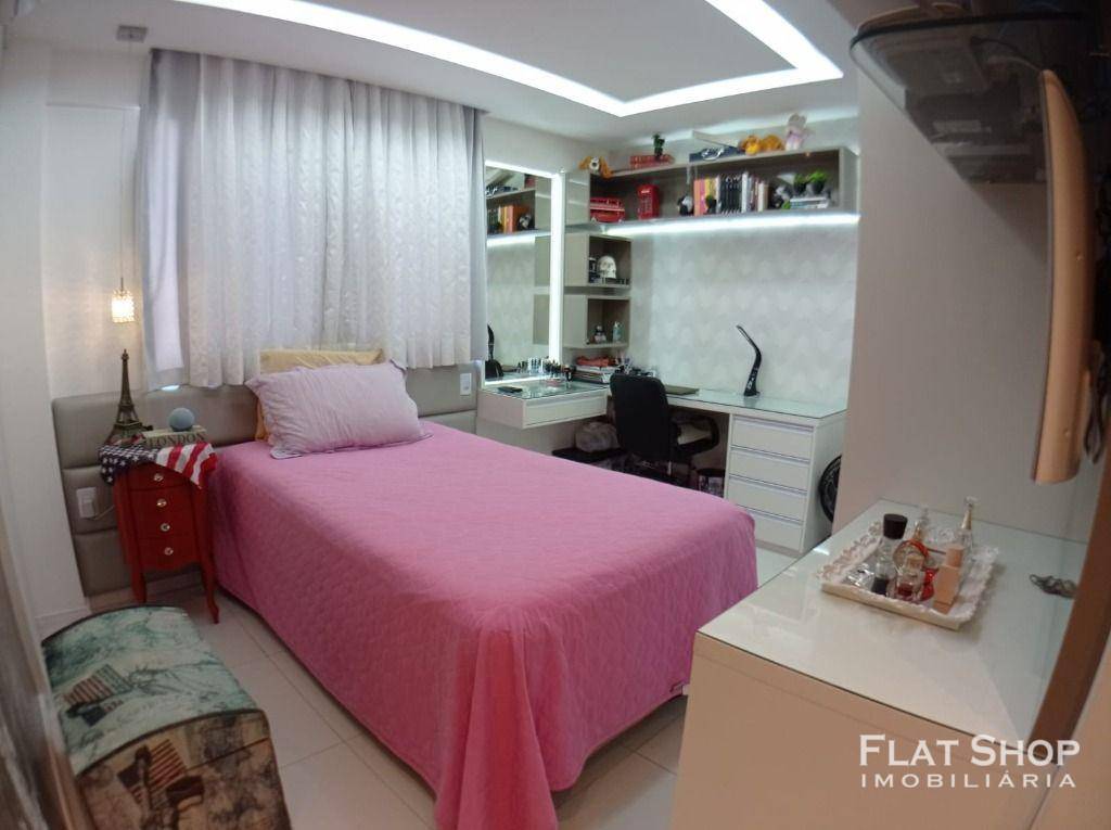 Apartamento à venda com 3 quartos, 151m² - Foto 17