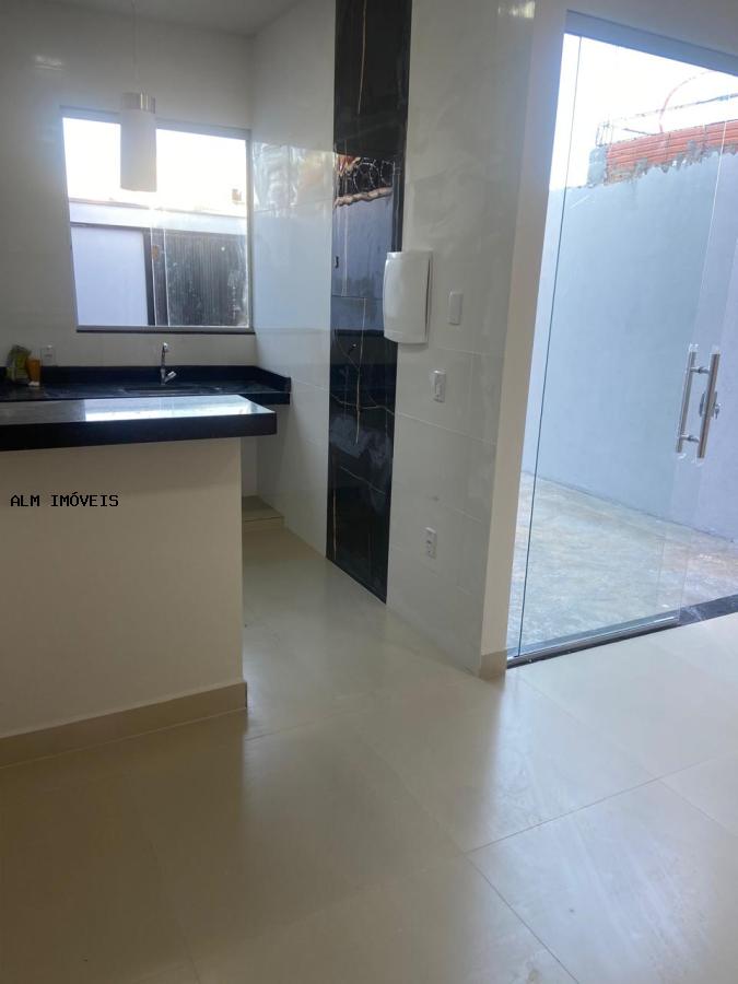 Casa à venda com 2 quartos, 45m² - Foto 8