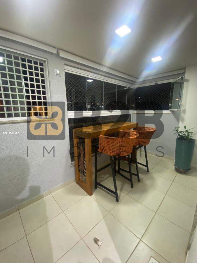 Apartamento à venda com 3 quartos, 94m² - Foto 3