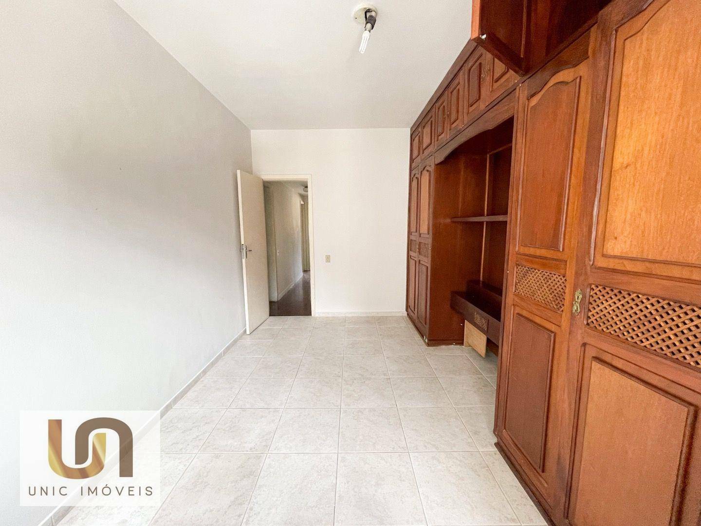 Apartamento à venda com 3 quartos, 127m² - Foto 11