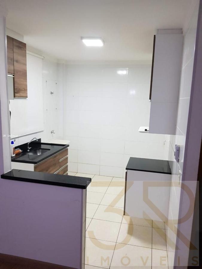 Apartamento à venda com 2 quartos, 45m² - Foto 9