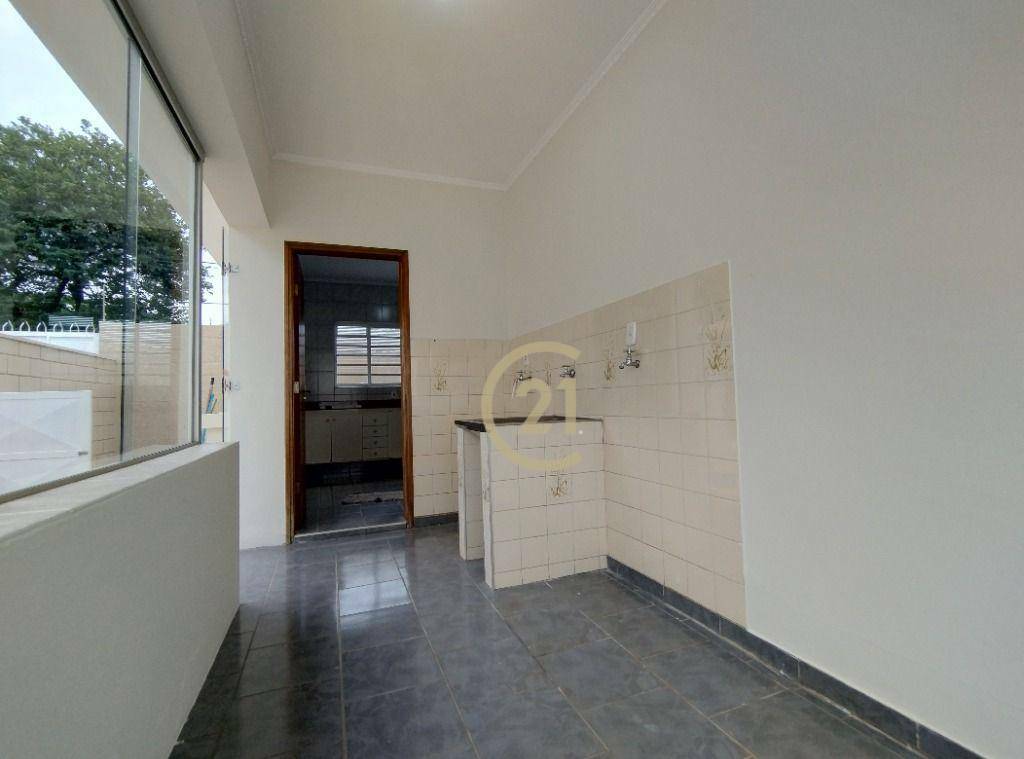 Casa à venda com 4 quartos, 260m² - Foto 29