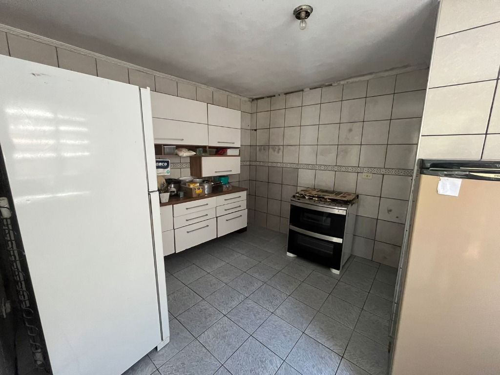 Sobrado à venda com 4 quartos, 180m² - Foto 14