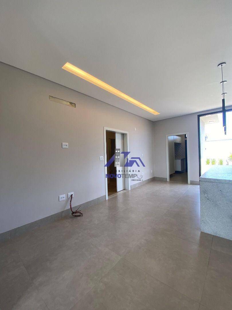 Casa de Condomínio à venda com 3 quartos, 200m² - Foto 9