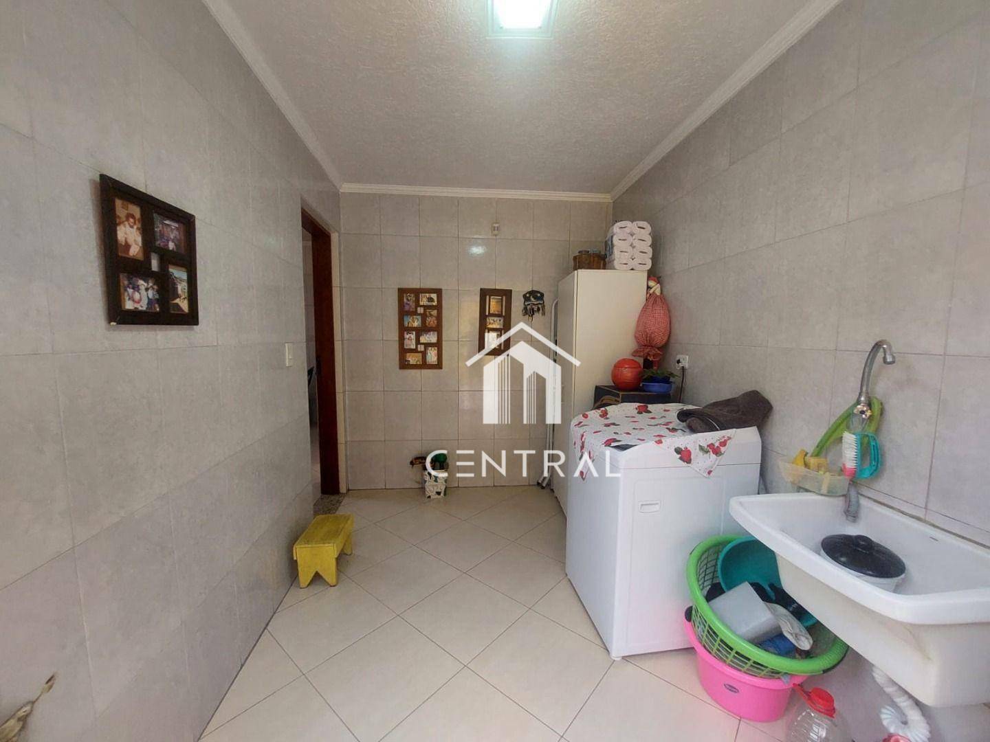 Sobrado à venda com 4 quartos, 340m² - Foto 17