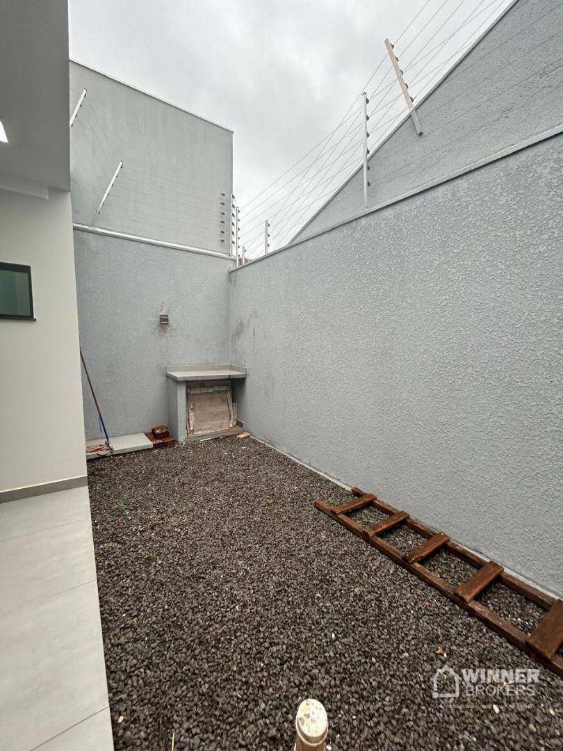 Casa à venda com 3 quartos, 103m² - Foto 8