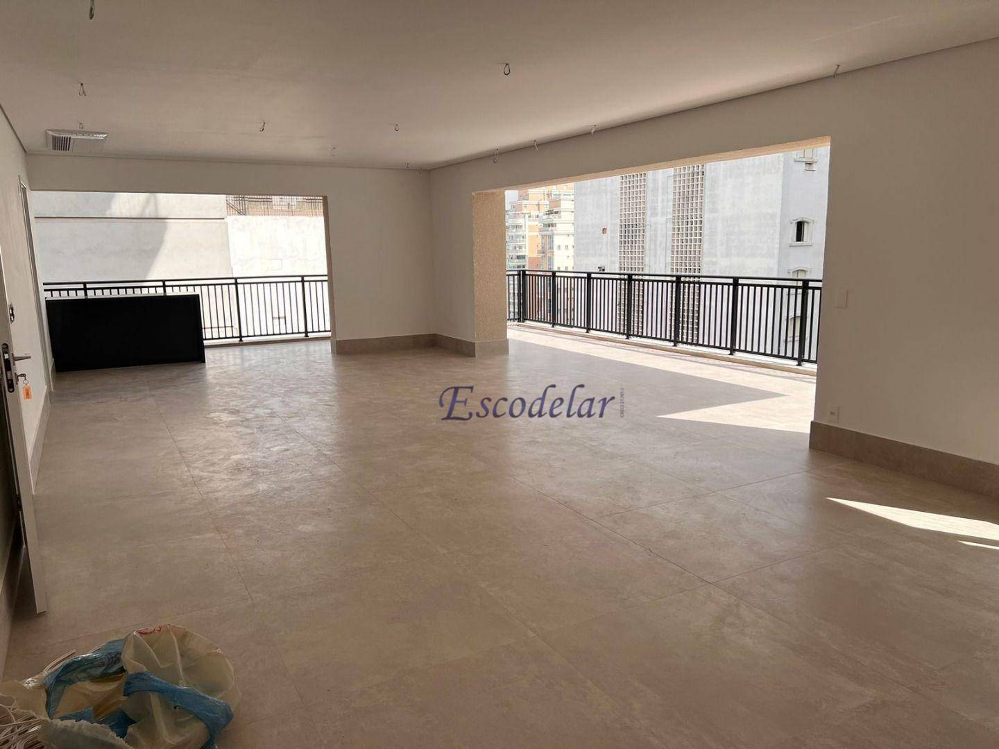 Apartamento à venda com 4 quartos, 226m² - Foto 12