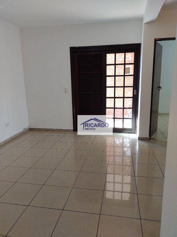 Sobrado à venda com 4 quartos, 350m² - Foto 15