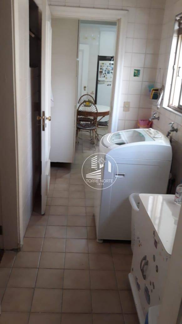 Apartamento à venda com 3 quartos, 115m² - Foto 32