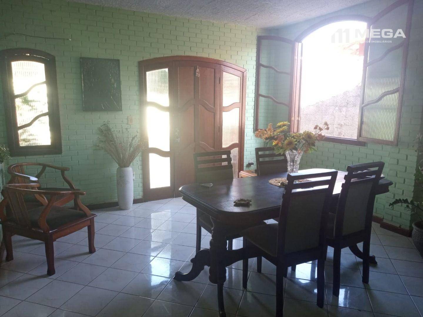 Casa à venda com 3 quartos, 180m² - Foto 7