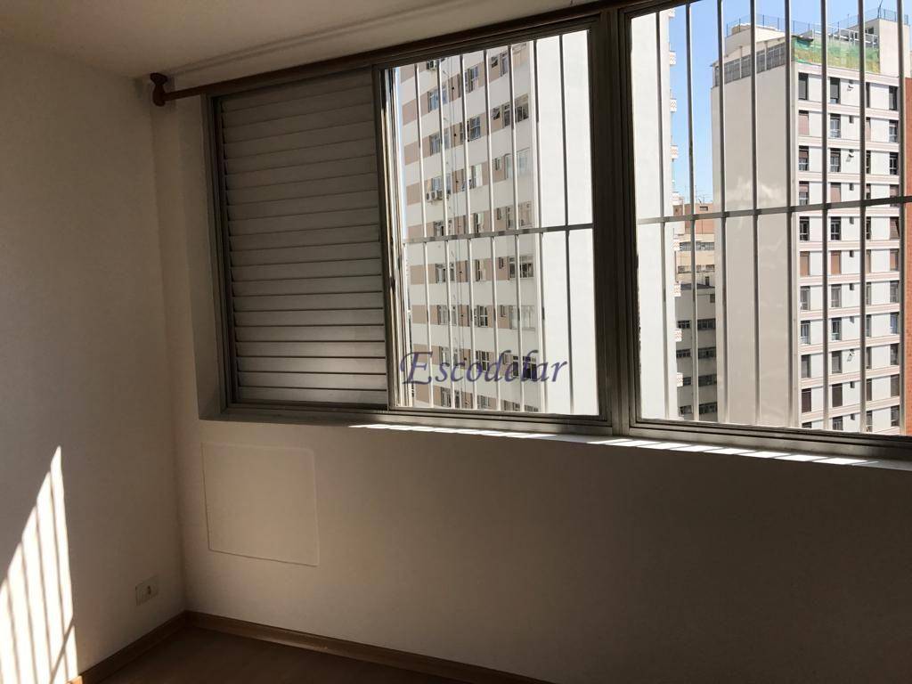 Apartamento à venda com 3 quartos, 180m² - Foto 32