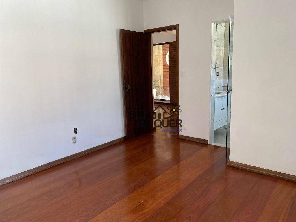 Casa à venda com 3 quartos, 380m² - Foto 18