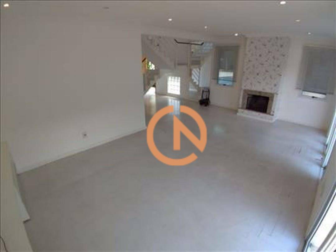 Casa à venda com 4 quartos, 217m² - Foto 5