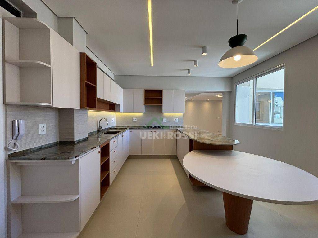 Apartamento, 3 quartos, 178 m² - Foto 1