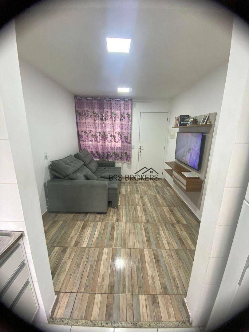 Apartamento à venda com 2 quartos, 37m² - Foto 2