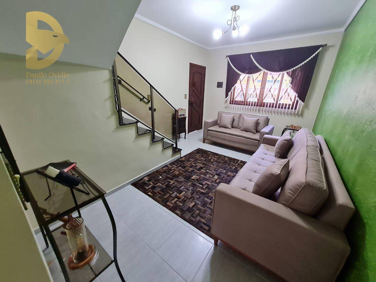 Sobrado à venda com 3 quartos, 196m² - Foto 1