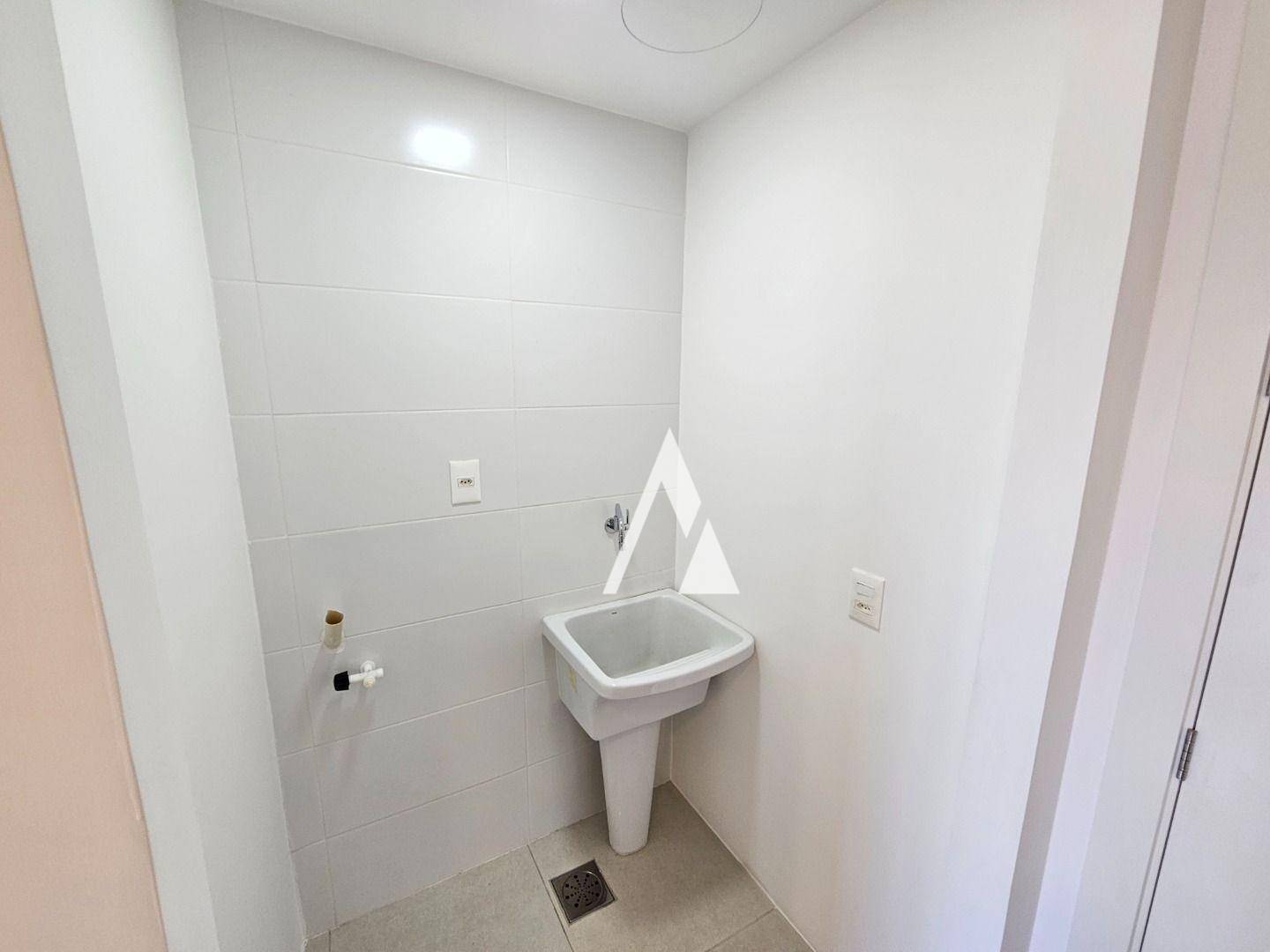 Apartamento à venda com 1 quarto, 44m² - Foto 17