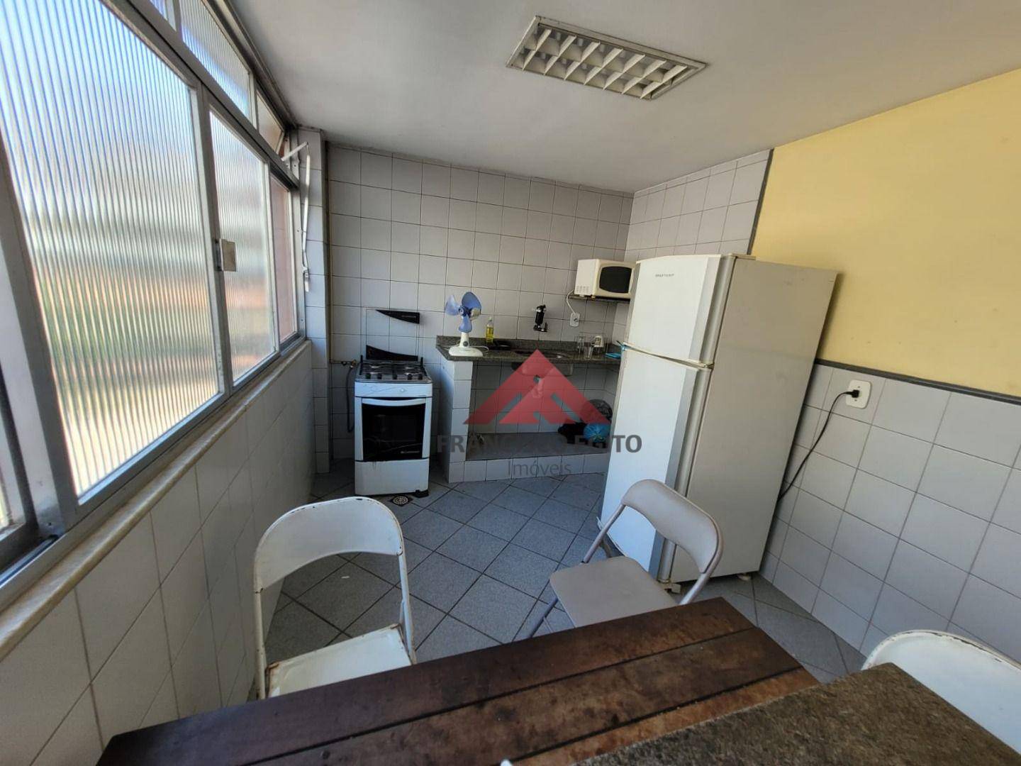 Apartamento à venda com 2 quartos, 62m² - Foto 25