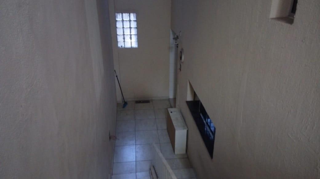 Sobrado à venda com 6 quartos, 230m² - Foto 17