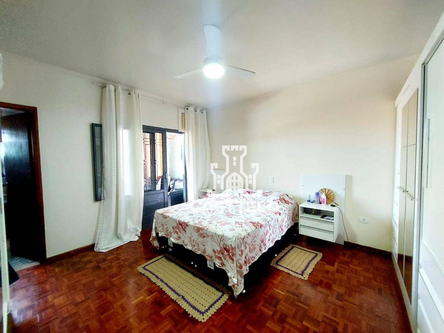 Sobrado à venda com 3 quartos, 215m² - Foto 14