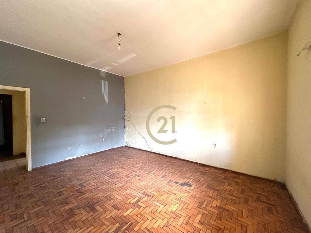 Casa à venda com 4 quartos, 147m² - Foto 5