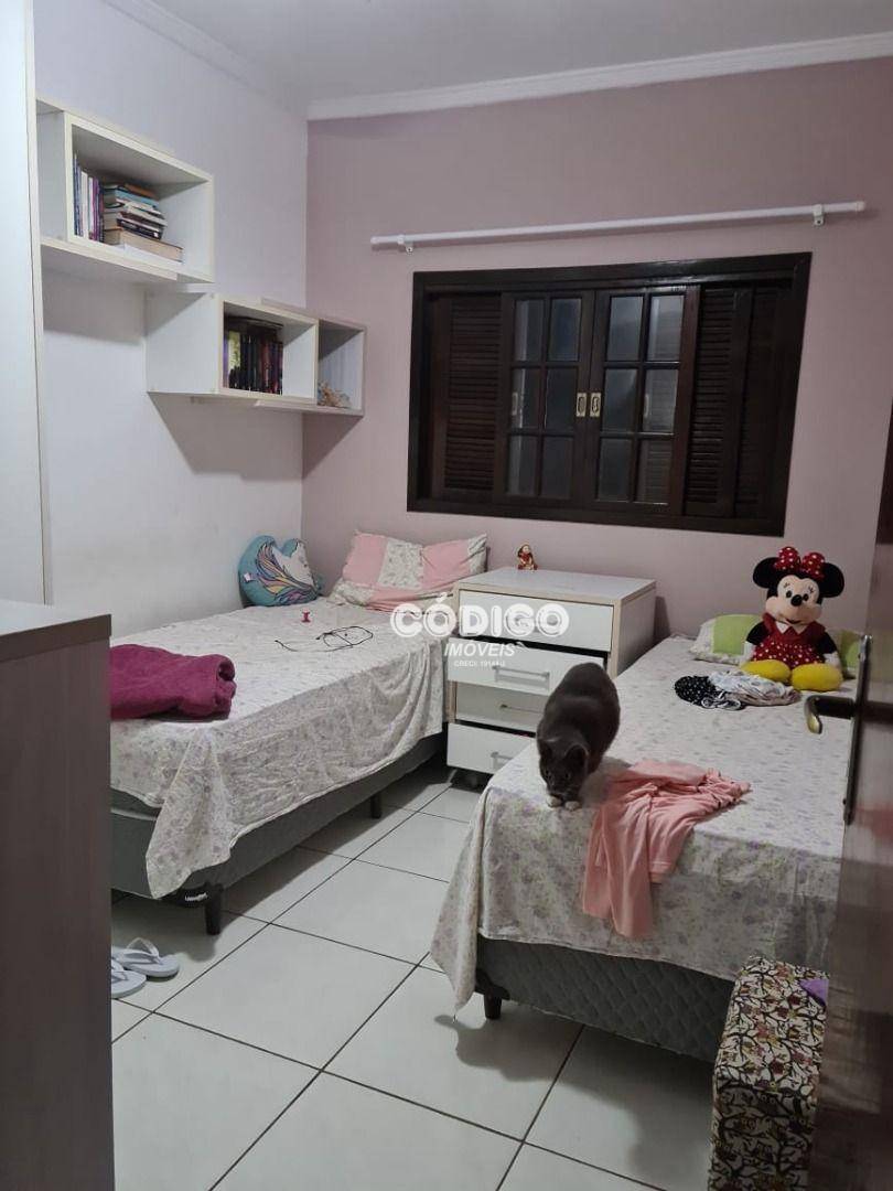 Casa à venda com 3 quartos, 140m² - Foto 12