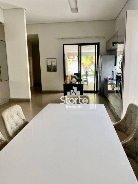 Casa de Condomínio à venda com 3 quartos, 197m² - Foto 11