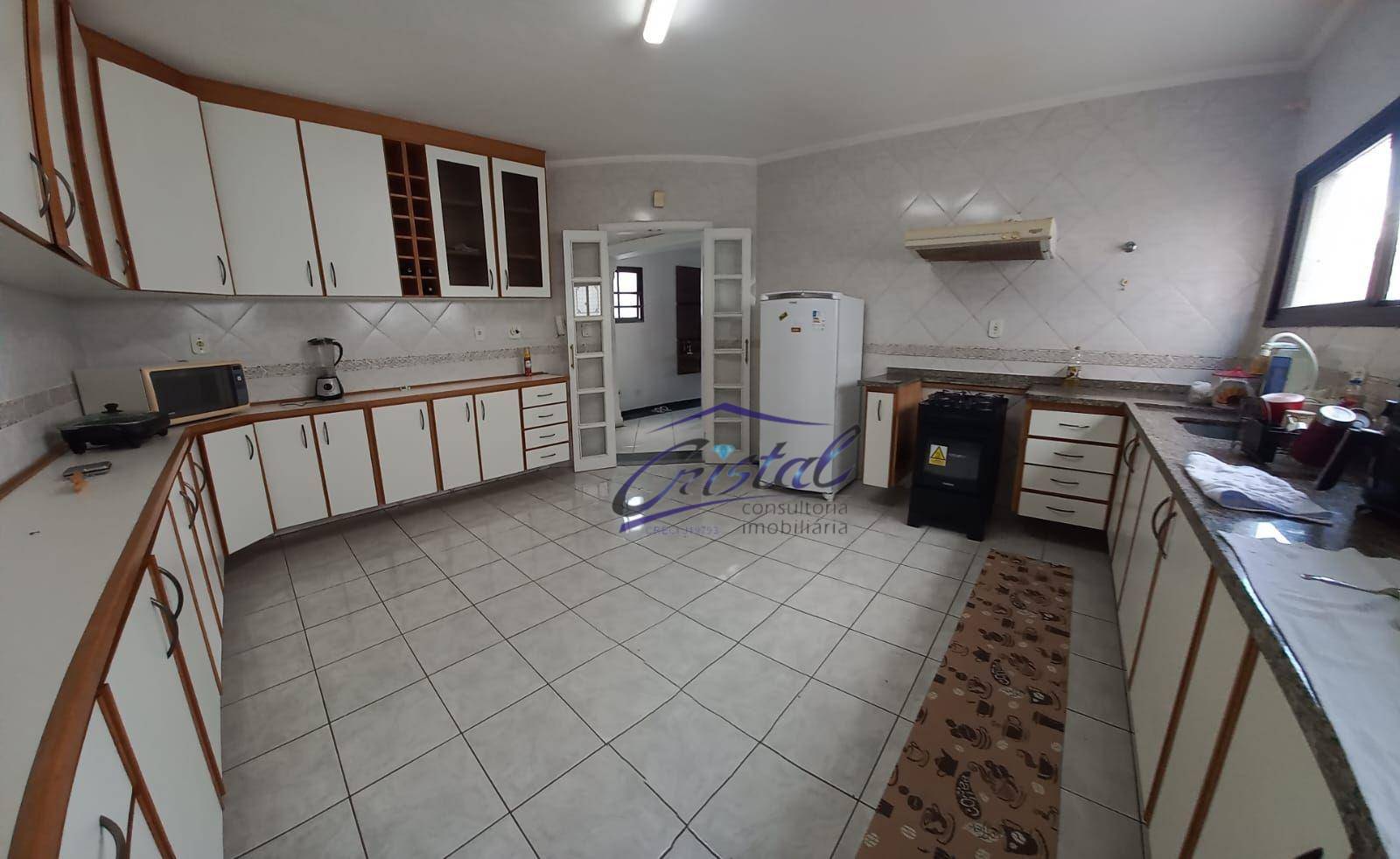 Apartamento à venda com 4 quartos, 210m² - Foto 13