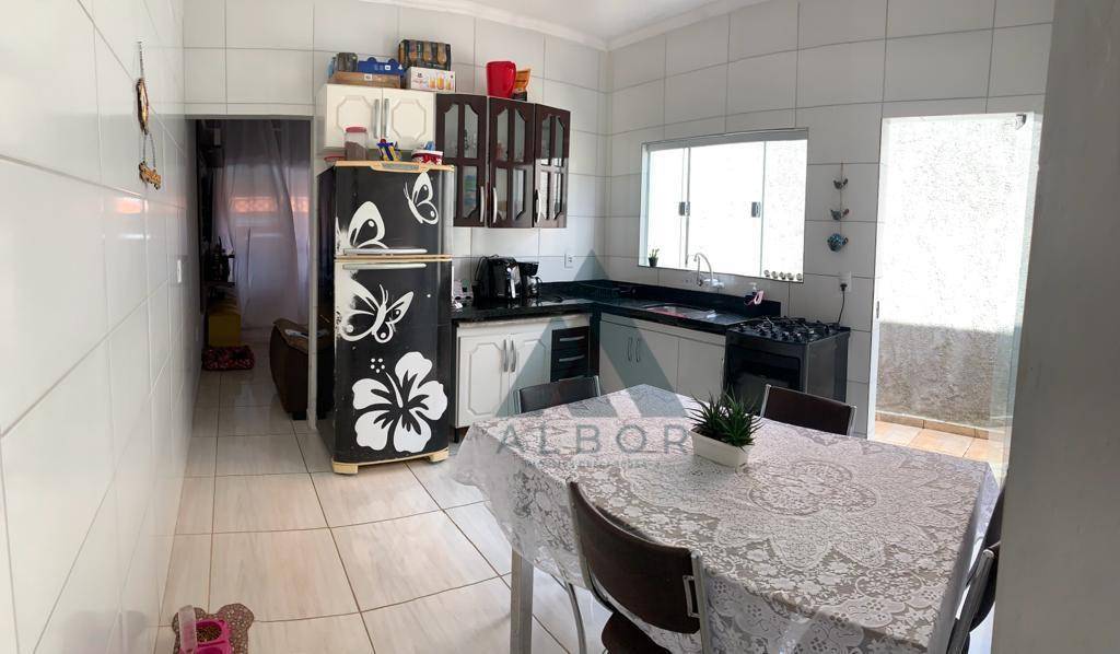 Casa, 3 quartos, 98 m² - Foto 4