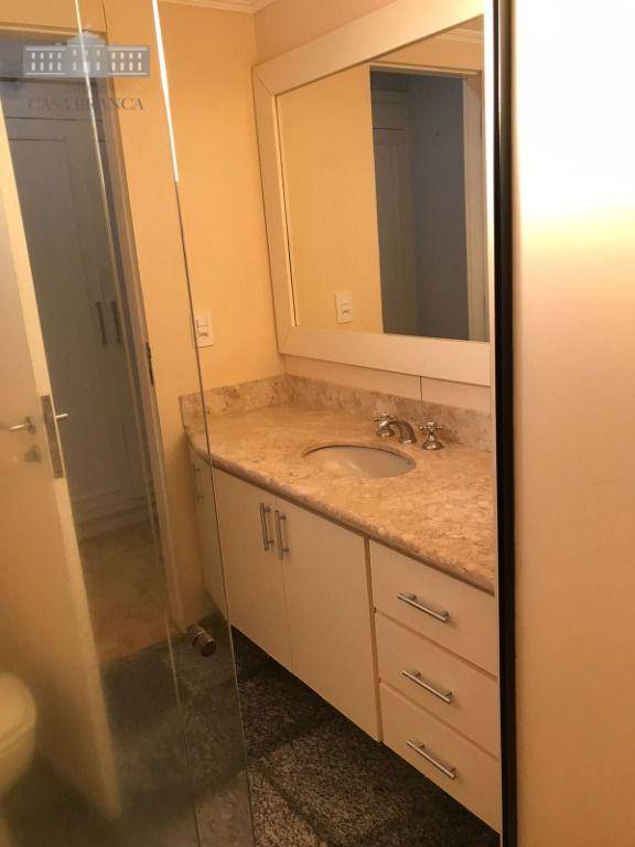 Apartamento à venda com 3 quartos, 198m² - Foto 32