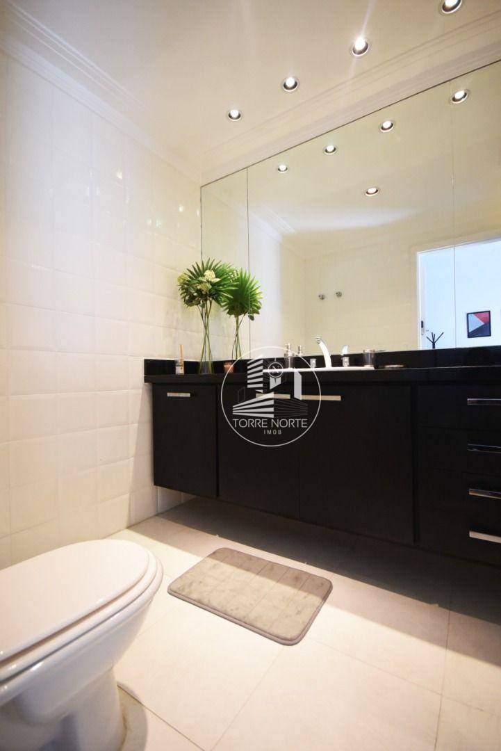 Apartamento à venda com 3 quartos, 240m² - Foto 30