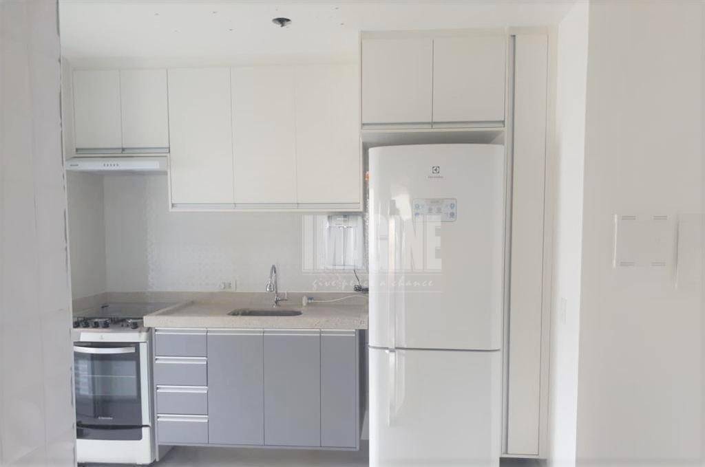 Apartamento à venda com 2 quartos, 73m² - Foto 3