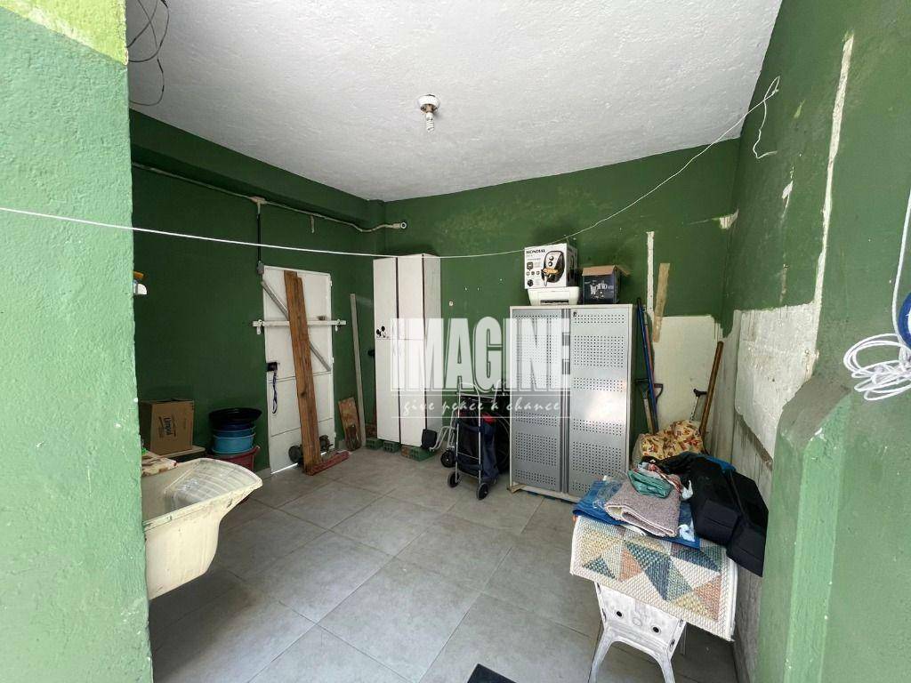 Casa à venda com 3 quartos, 100m² - Foto 8