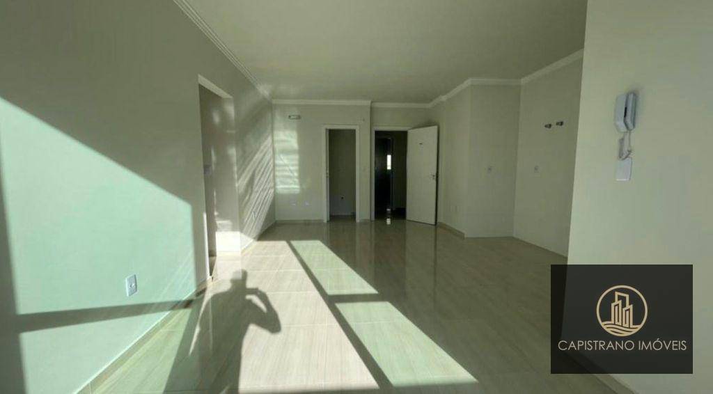 Apartamento à venda com 2 quartos, 67m² - Foto 4