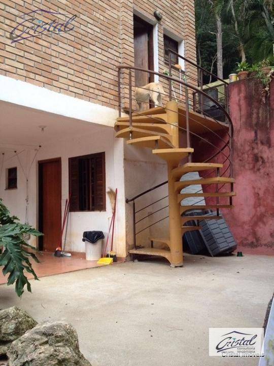 Casa de Condomínio à venda com 4 quartos, 250m² - Foto 3