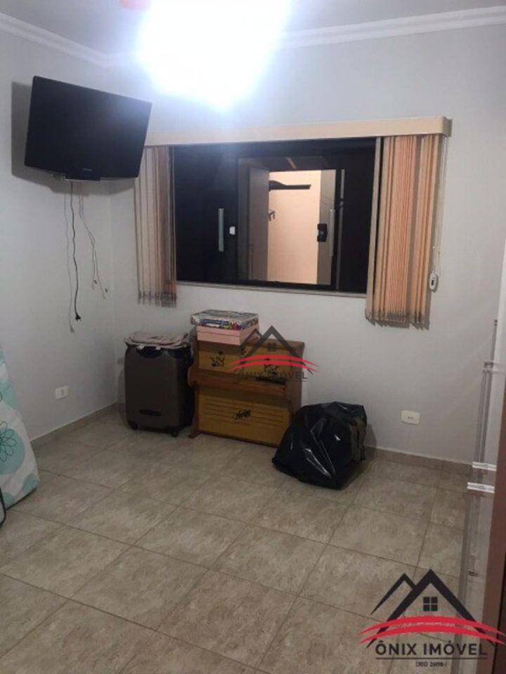 Casa à venda com 3 quartos, 250m² - Foto 7