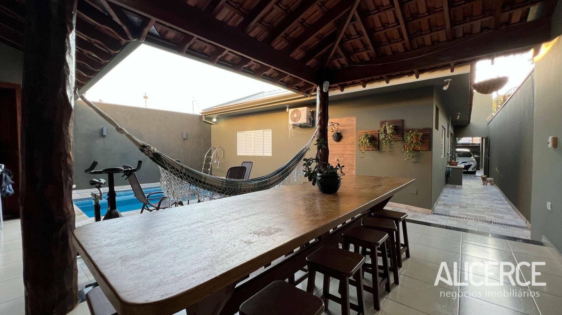 Casa à venda com 3 quartos, 200m² - Foto 52