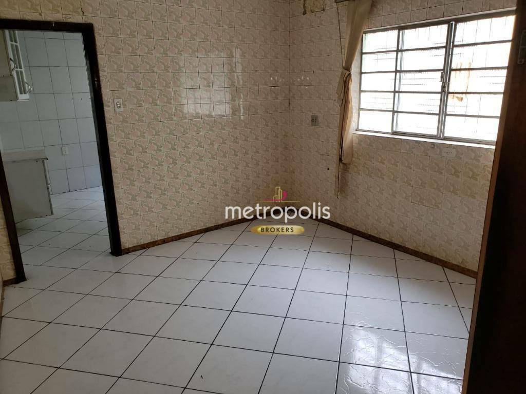 Sobrado à venda com 4 quartos, 215m² - Foto 2