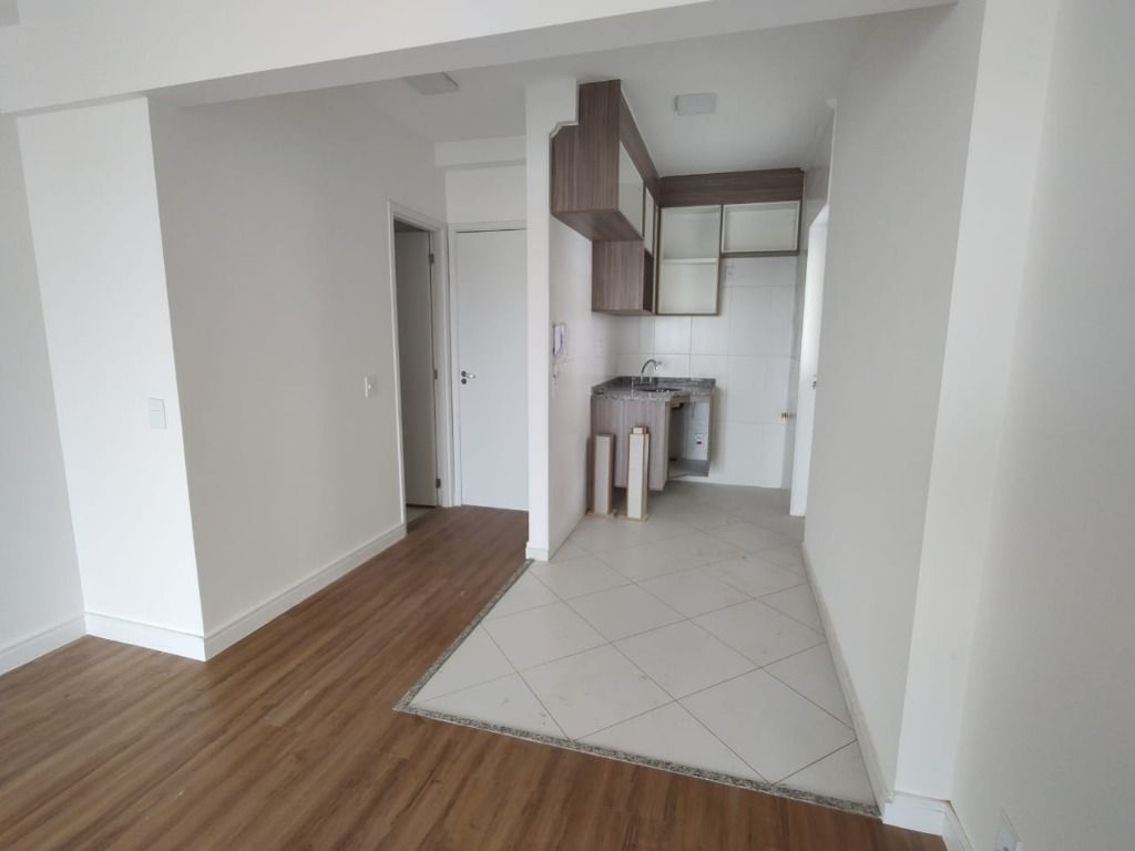 Apartamento para alugar com 2 quartos, 64m² - Foto 1