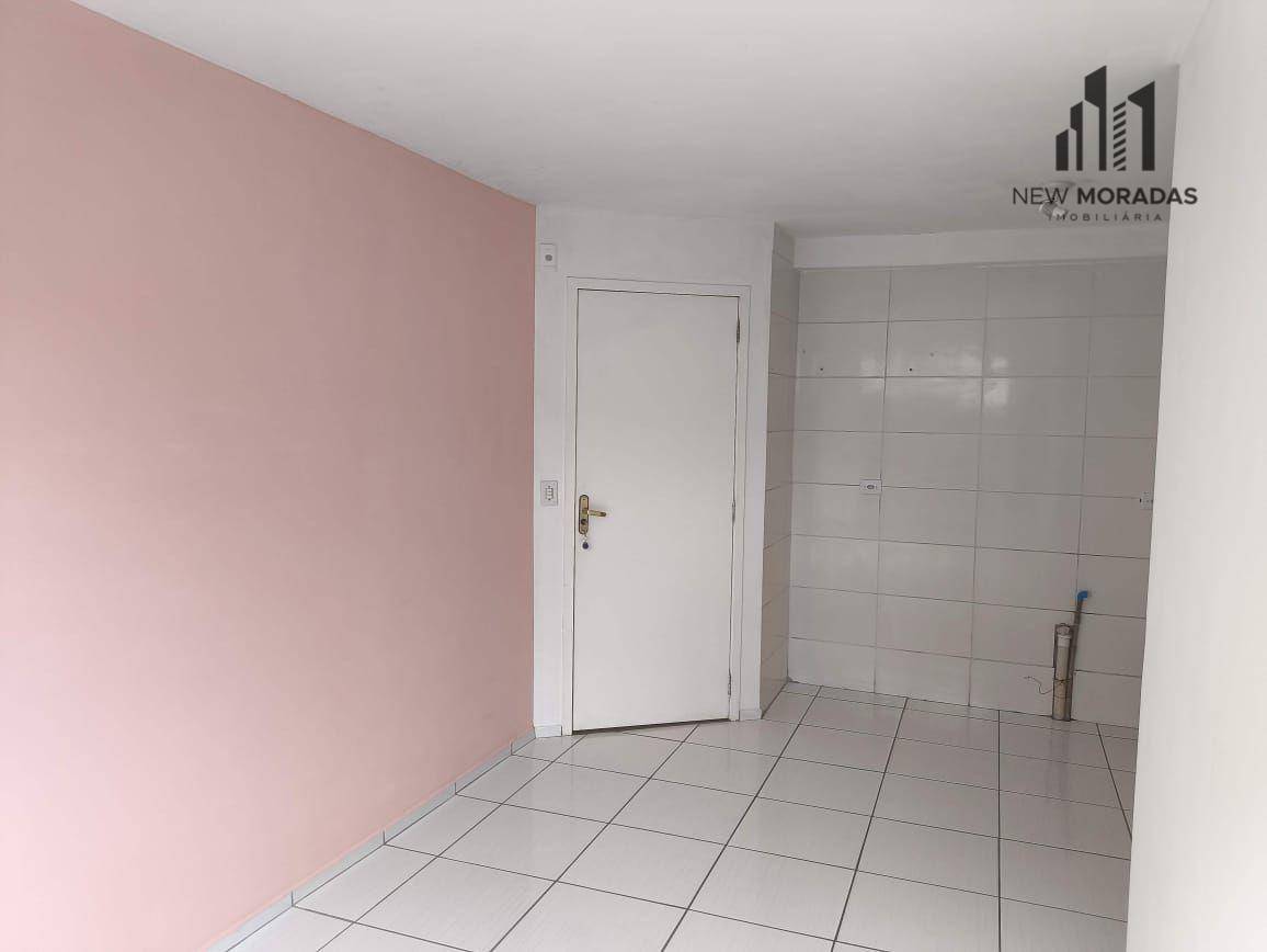 Apartamento à venda com 2 quartos, 45m² - Foto 4