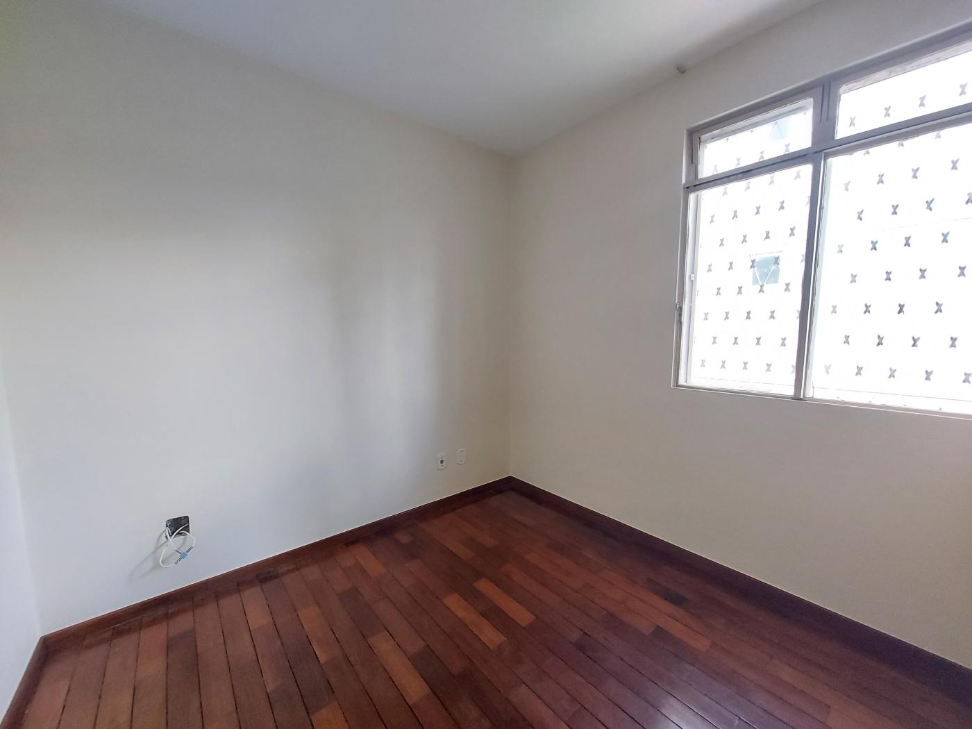 Apartamento à venda com 3 quartos, 84m² - Foto 11